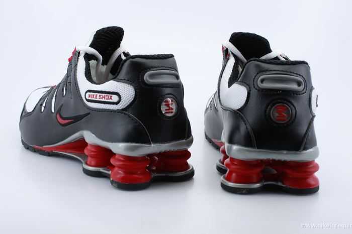 Noir Et Blanc Rouge Shox Nz
